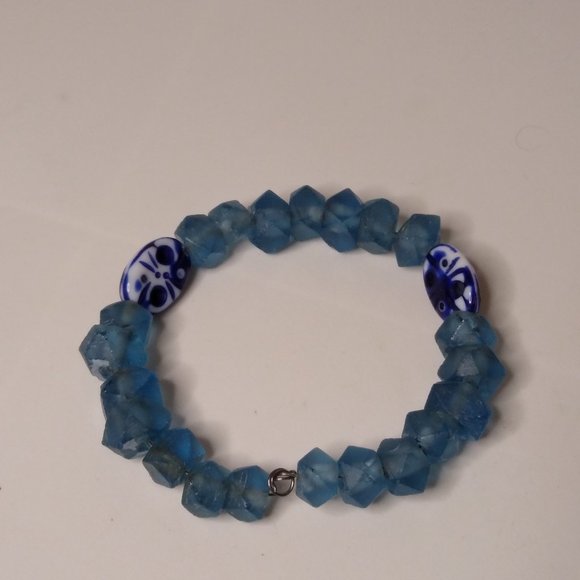 Vintage Glass And Ceramic Blue Bead Bracelet - Picture 12 of 13
